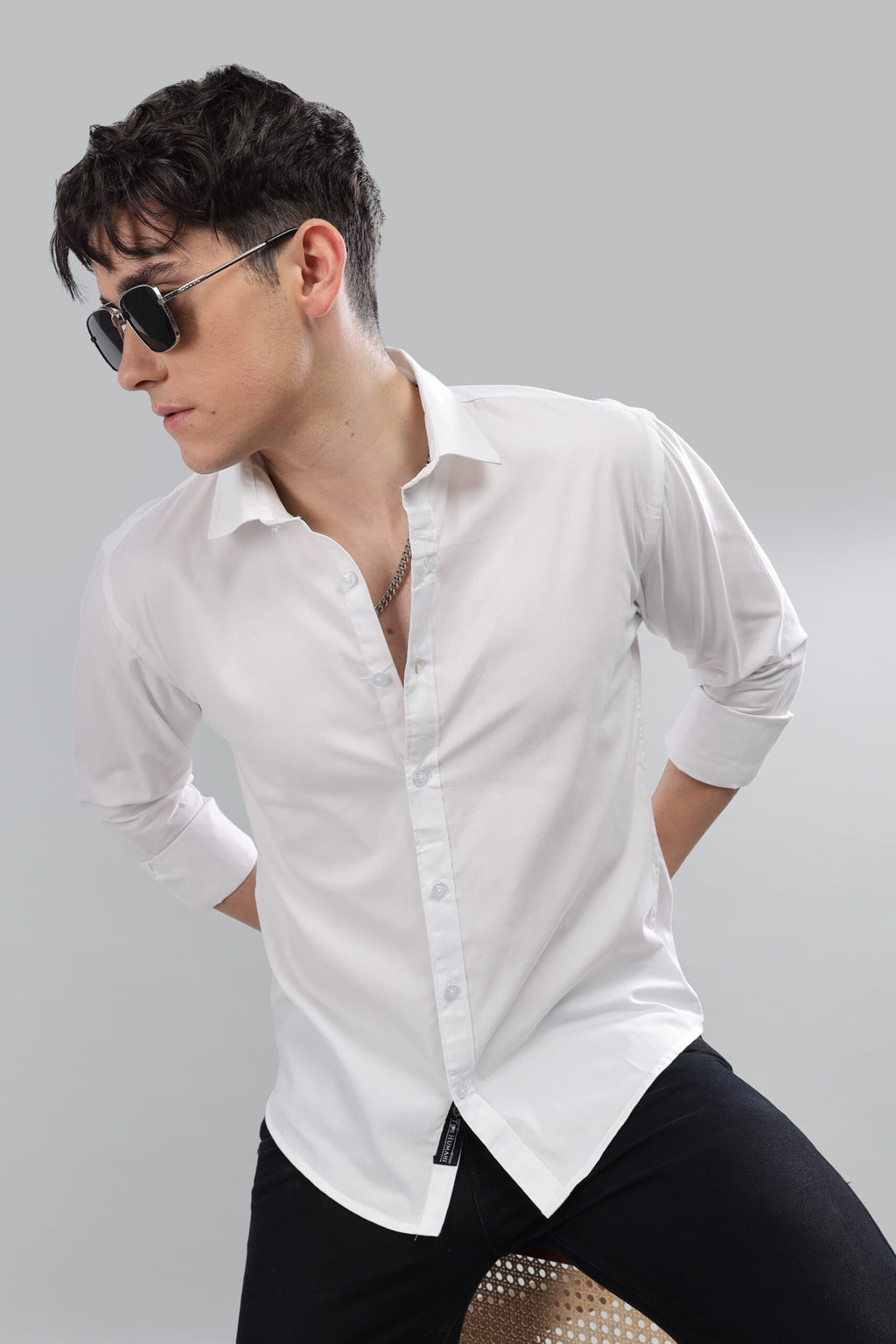 THE HUMAHI PLAIN WHITE SHIRT LINEN